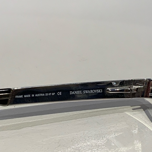 New Women’s Authentic Daniel Swarovski Drill Mount eyeglasses - Picture 11 of 12